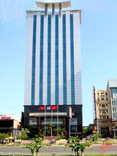 194 Golden Building 